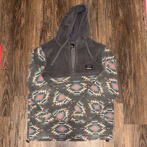 Gray Aztec Patterned Women’s Sweatshirt